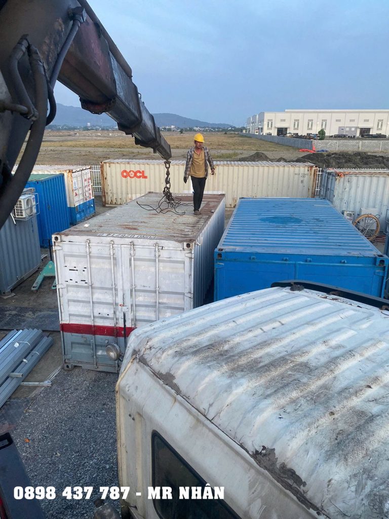 Bàn giao lô 5 Container Kho cho khách tại Vinhomes Long An