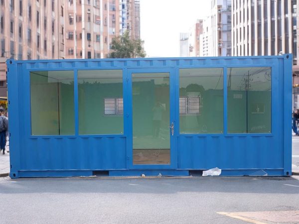Container mặt kính 20 feet làm phòng trưng bày